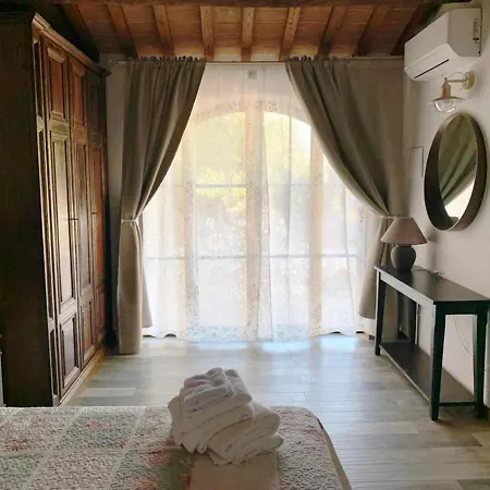 Poggio Cantarello Country - Tuscany *